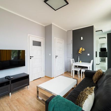 Ochota Deluxe Apartment Варшава Екстер'єр фото