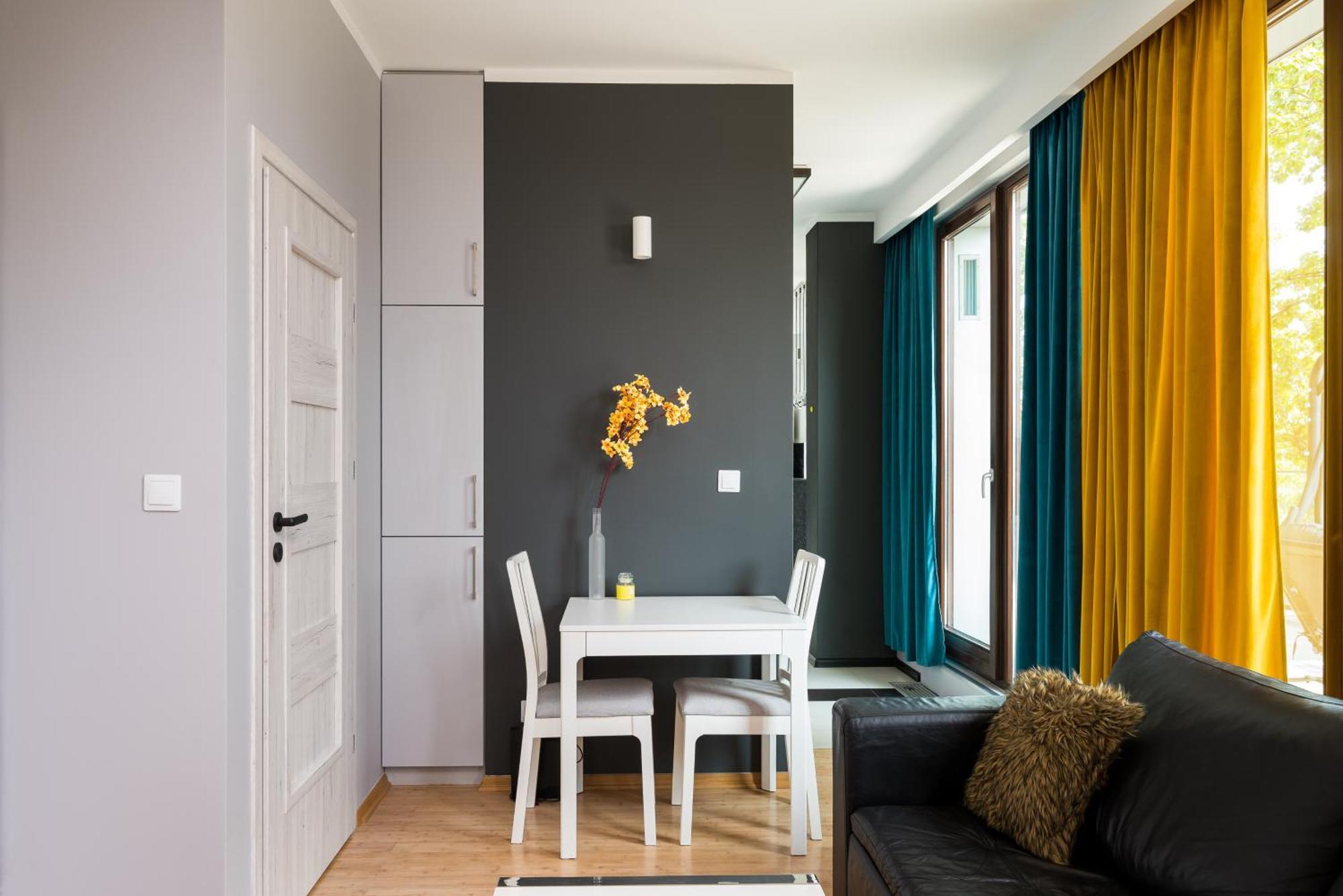 Ochota Deluxe Apartment Варшава Екстер'єр фото