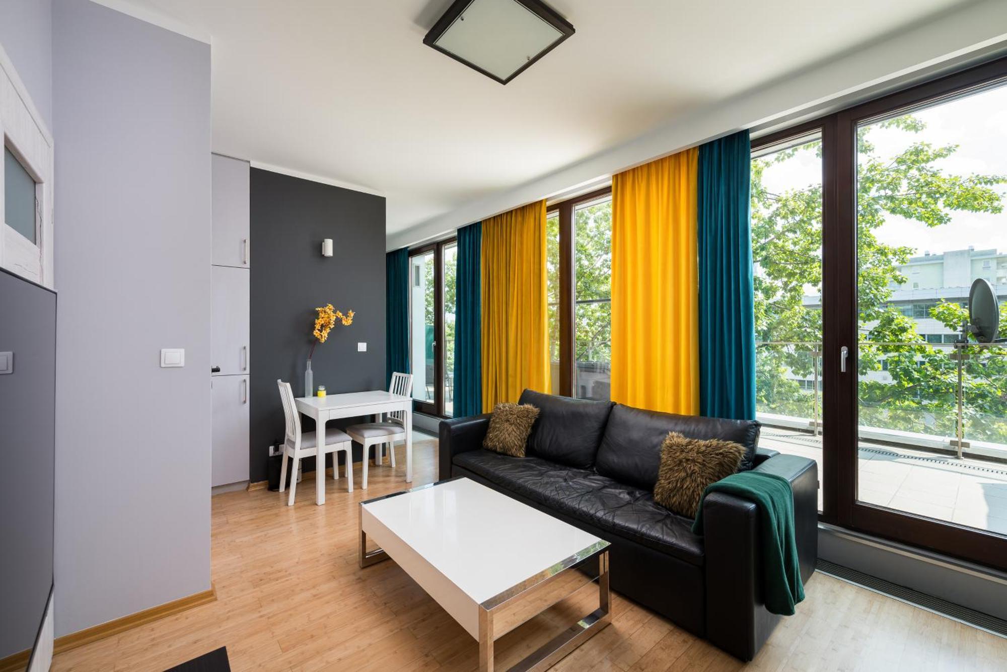 Ochota Deluxe Apartment Варшава Екстер'єр фото